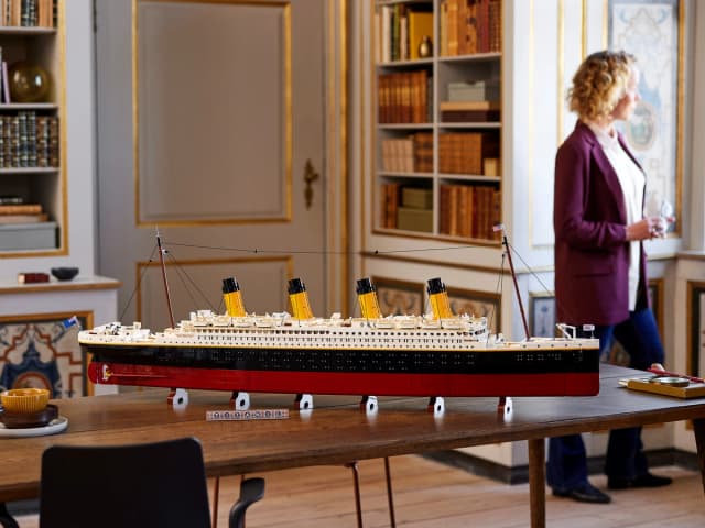 LEGO® Titanic - Image 19