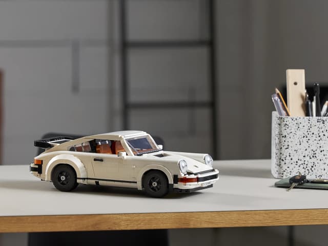 Porsche 911 - Image 10