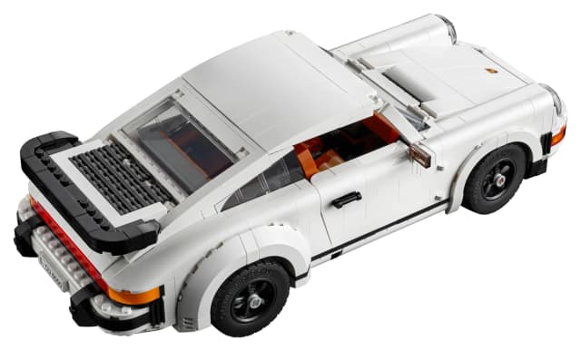 Porsche 911 - Image 17