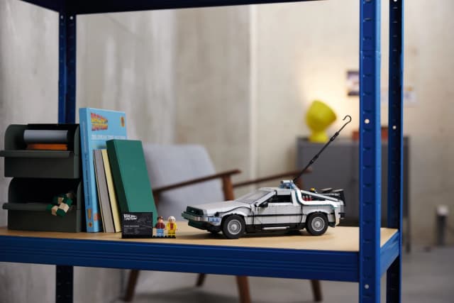 Back to the Future Time Machine - Image 13