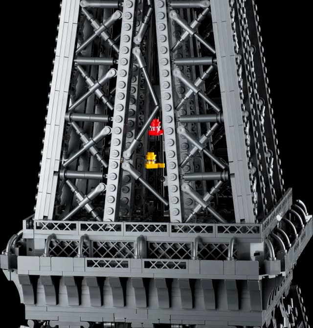 Eiffel tower - Image 7