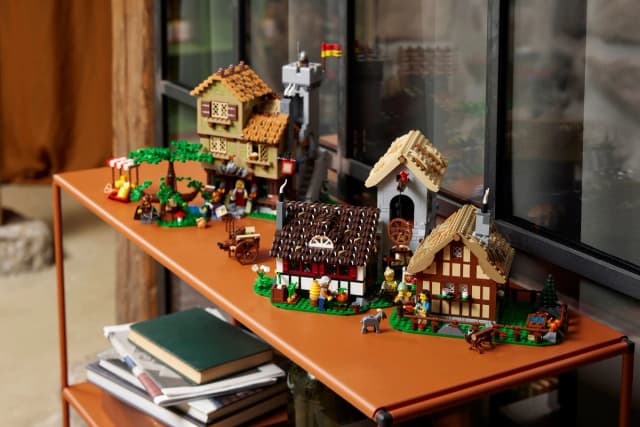Medieval Town Square - Image 6