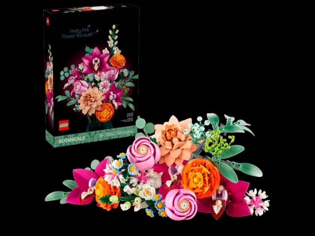 Pretty Pink Flower Bouquet - Image 7