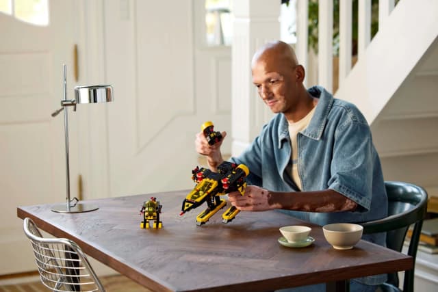 Blacktron Renegade - Image 8