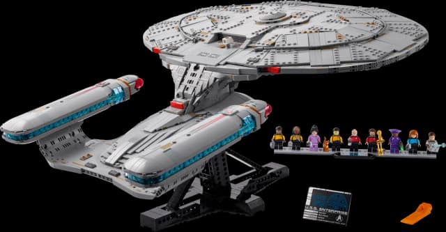 Star Trek: U.S.S. Enterprise NCC-1701-D™ - Image 1