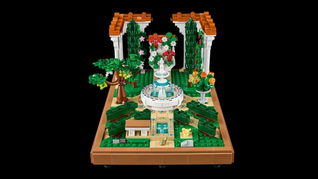 Fountain Garden - Image 10