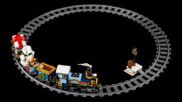 Holiday Express Train - Image 16