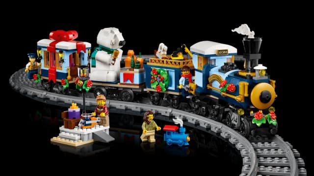 Holiday Express Train - Image 12