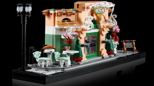 French Café - Image 2