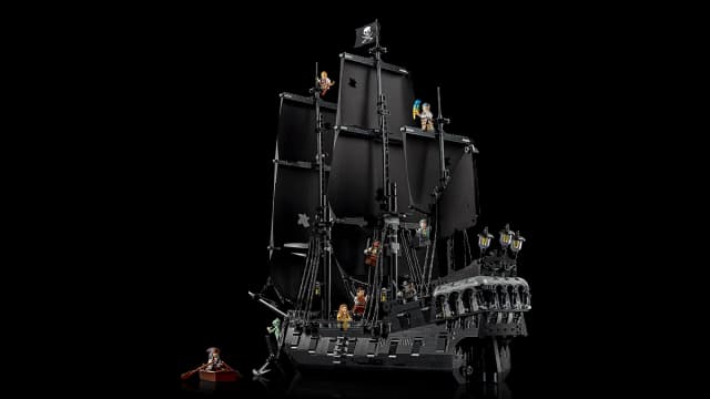 Captain Jack Sparrow's Pirate Ship - Image 19