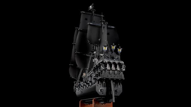 Captain Jack Sparrow's Pirate Ship - Image 13