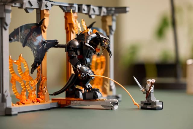 The Lord of the Rings: Balrog™ Book Nook - Image 3