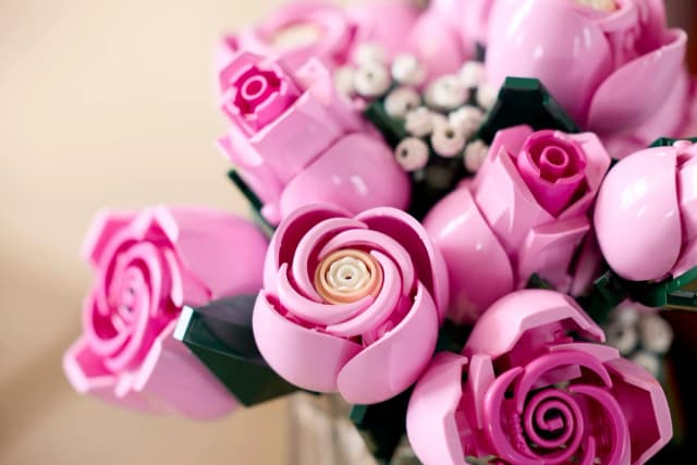 Bouquet of Pink Roses - Image 7
