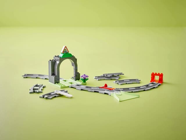 Train Tunnel and Tracks Expansion Set - Image 3