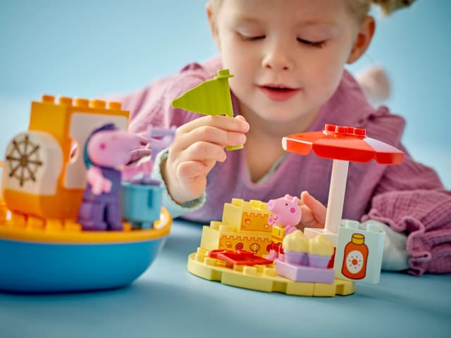 Peppa Pig Boat Trip - Image 2