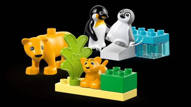 Wild Animal Families: Penguins & Lions - Image 7