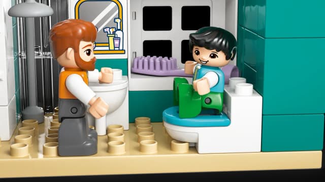 3 in 1 Modern Family House with Figures - Image 12