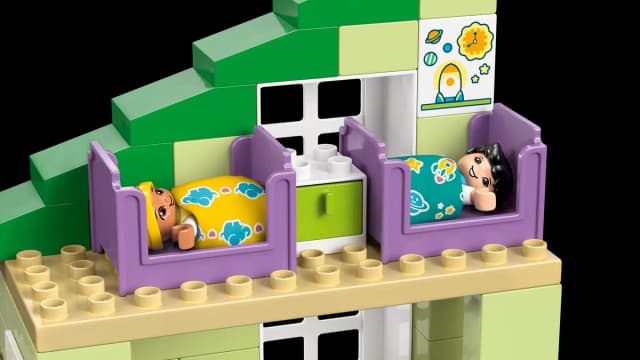 3 in 1 Modern Family House with Figures - Image 11