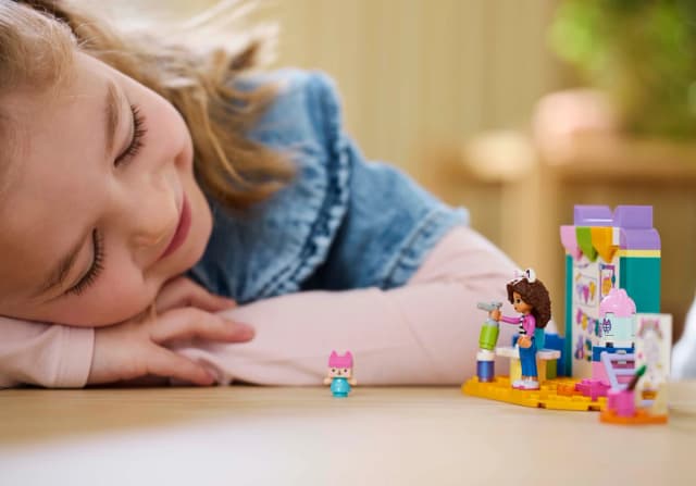 Crafting with Baby Box - Image 1
