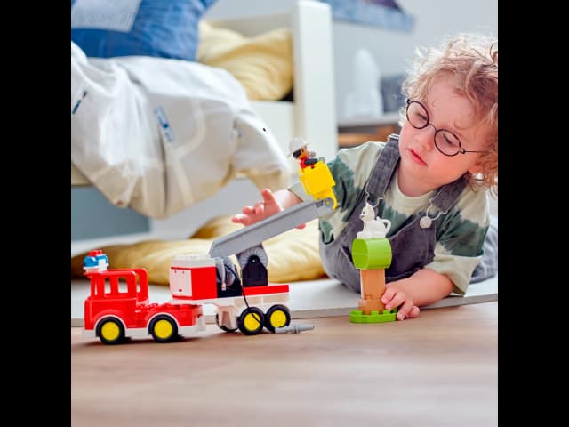 Fire Engine - Image 7
