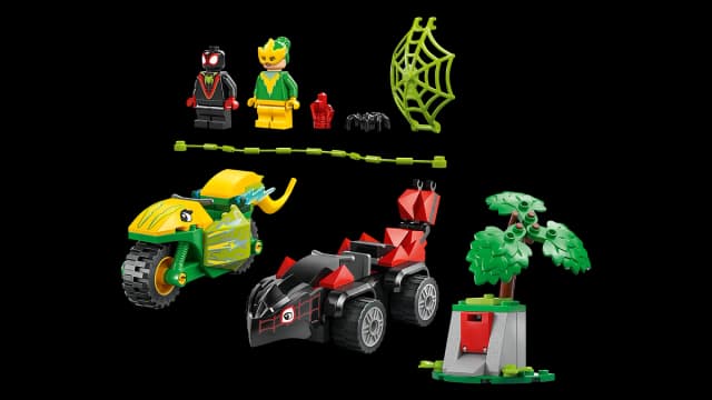 Spin and Electro Dinosaur Vehicle Chase - Image 4