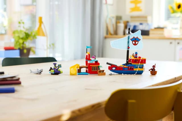 Team Spidey Pirate Ship - Image 6