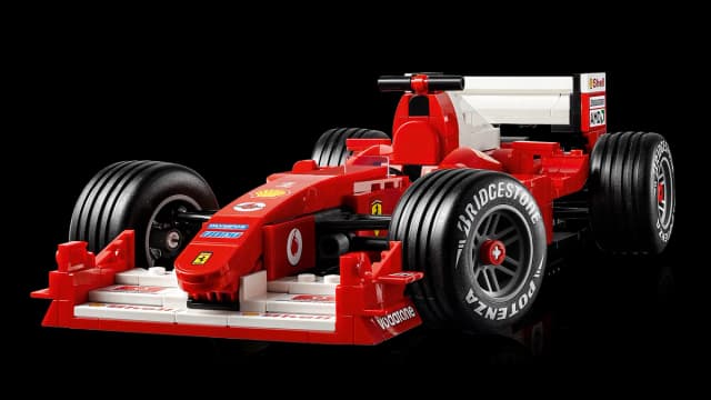 Ferrari F2004 & Michael Schumacher - Image 12