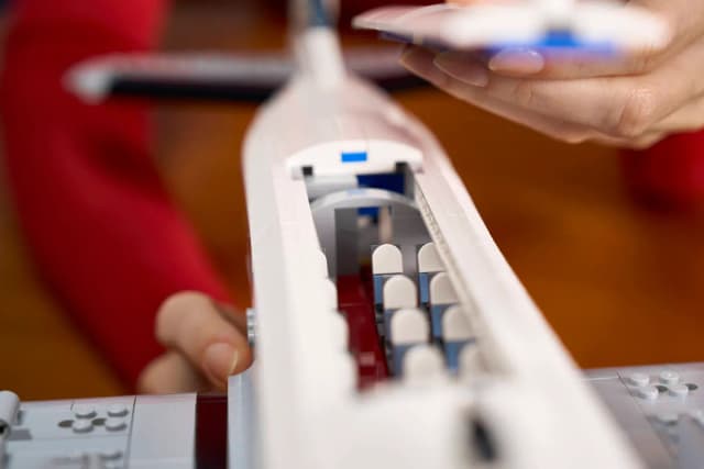 Douglas™ DC-3™ PAN AM® Airliner - Image 11