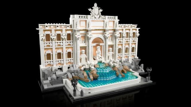 Trevi Fountain - Image 9