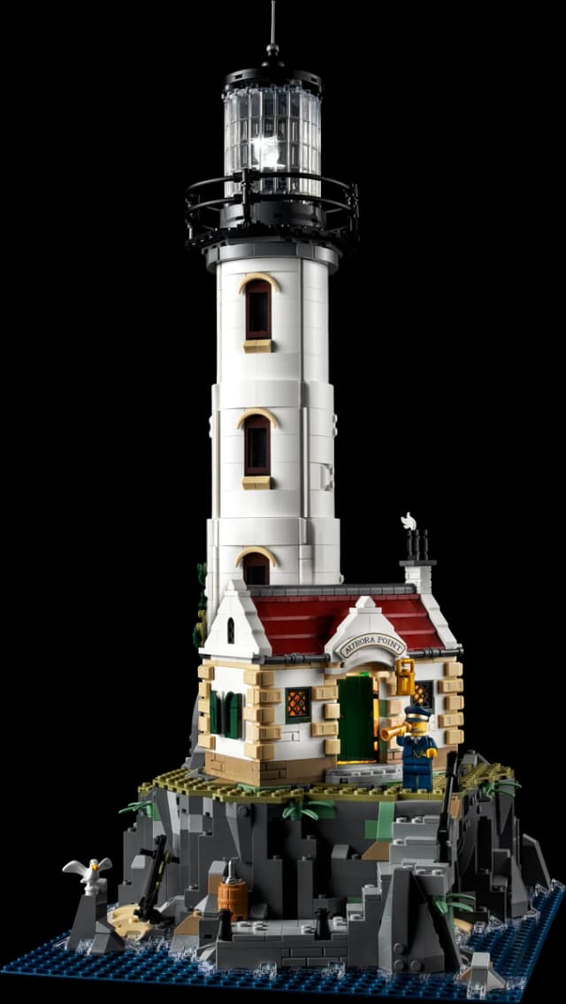 Motorised Lighthouse - Image 5