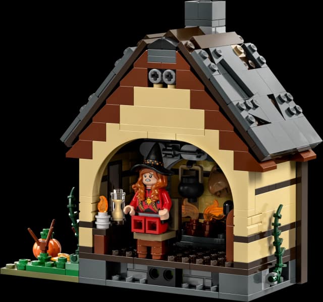 Disney Hocus Pocus: The Sanderson Sisters' Cottage - Image 3