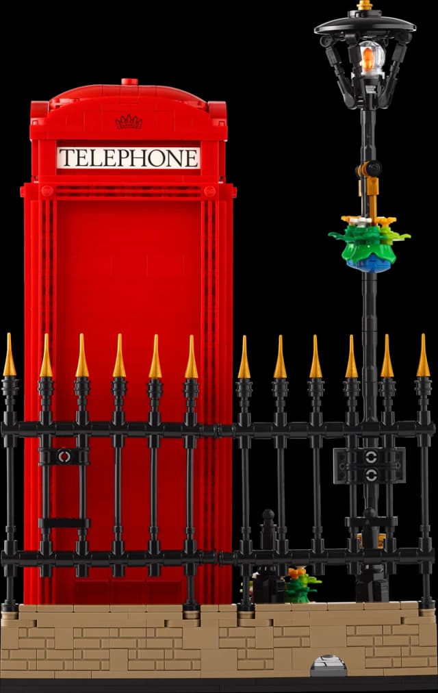 Red London Telephone Box - Image 1