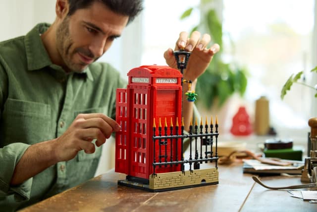 Red London Telephone Box - Image 10