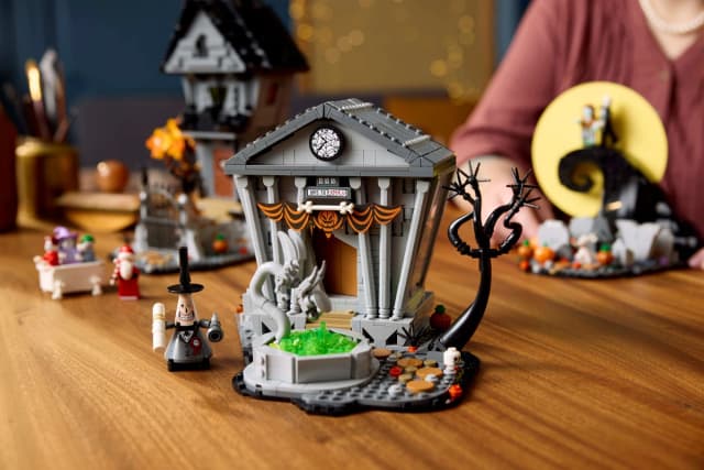 Disney Tim Burton's The Nightmare Before Christmas - Image 9