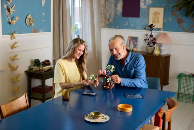 Love Birds - Image 5