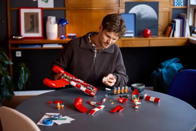 Tintin® Moon Rocket - Image 9