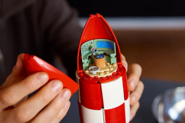 Tintin® Moon Rocket - Image 12