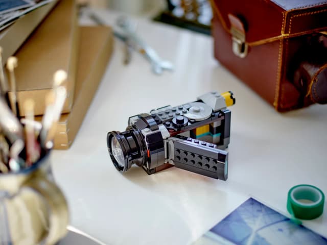 Retro Camera - Image 12
