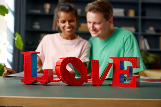 LOVE - Image 2