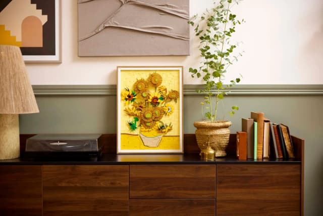 Vincent van Gogh – Sunflowers - Image 3