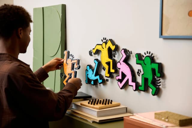 Keith Haring – Dancing Figures - Image 3