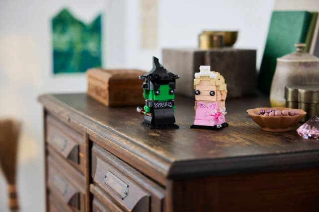 Elphaba & Glinda Figures - Image 2