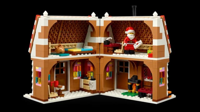 Festive Gingerbread House - Image 7