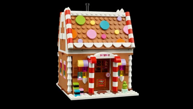 Festive Gingerbread House - Image 6
