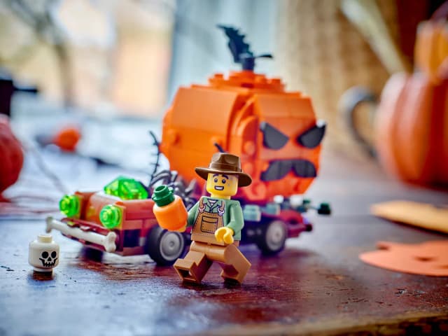 Jack-O'-Lantern Pickup Truck - Image 8