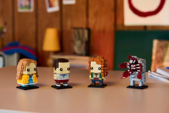 Eleven, Max, Demogorgon and Holly Figures - Image 7