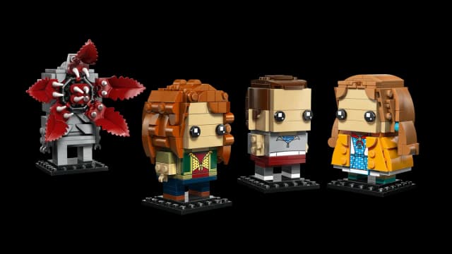 Eleven, Max, Demogorgon and Holly Figures - Image 9