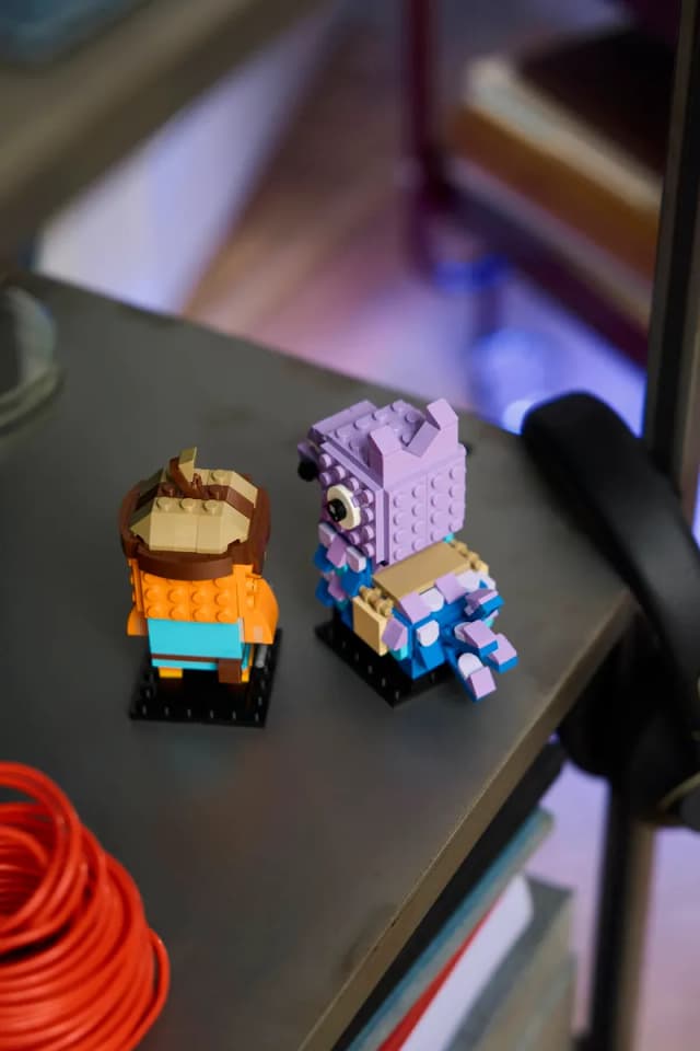 Supply Llama & Fishstick Figures - Image 4