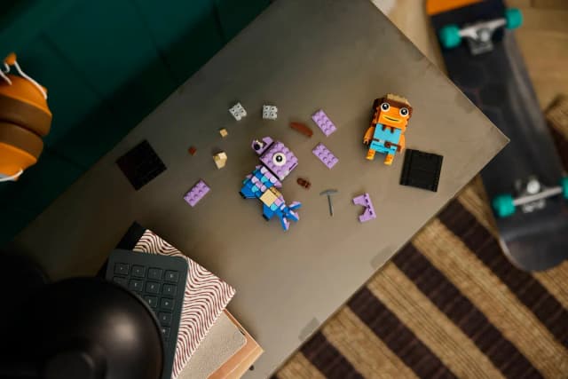 Supply Llama & Fishstick Figures - Image 8