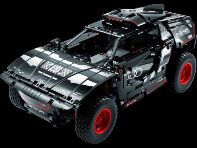 Audi RS Q e-tron - Image 1